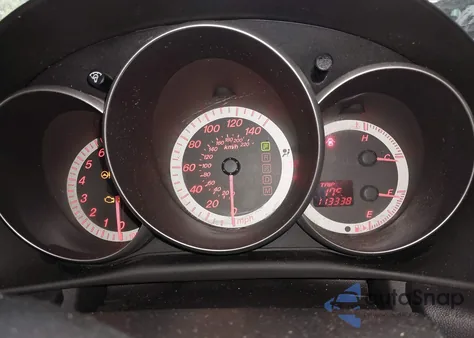 2004 Mazda Mazda3 S z USA, uszkodzony, nr VIN JM1BK323441187559